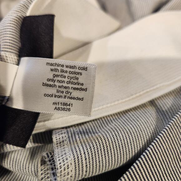 Lane Bryant Black White Striped 4 Season Slim Capri Seersucker Pants Size 26 - Picture 6 of 11